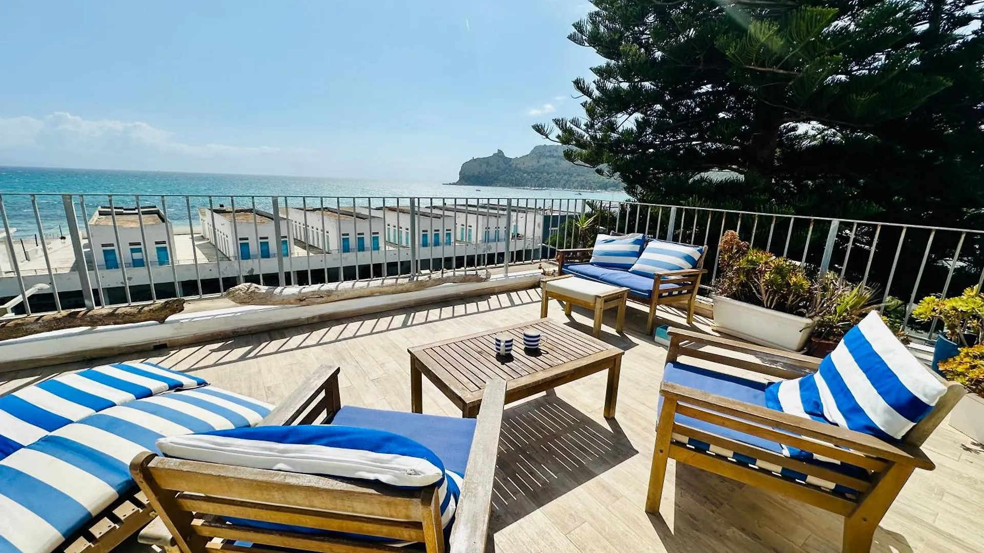 Hotel Il Profumo del Mare Cagliari 0*,  Italia